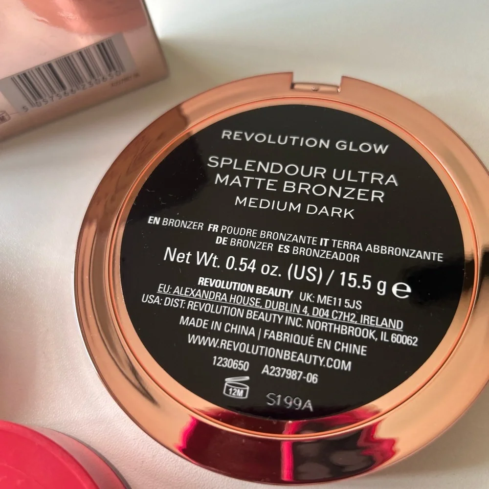New Revolution Glow Bronzing Powder and Revlon Setting Powder